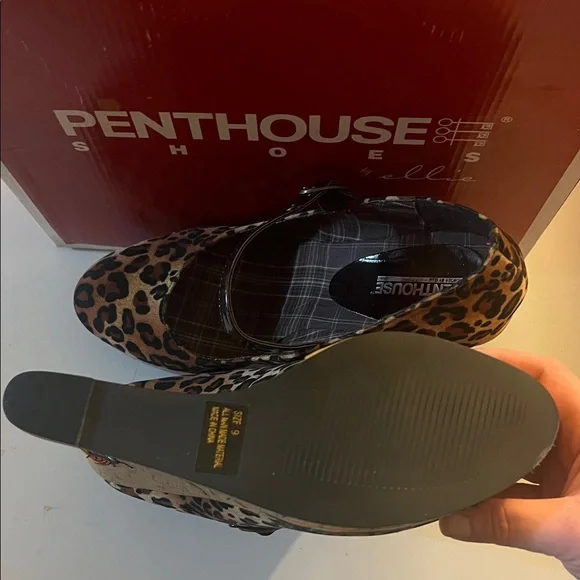 Penthouse by Ellie-sz9 Leopard Print Platform Mary Jane wedge heels w/ Strap EUC - Picture 4 of 5